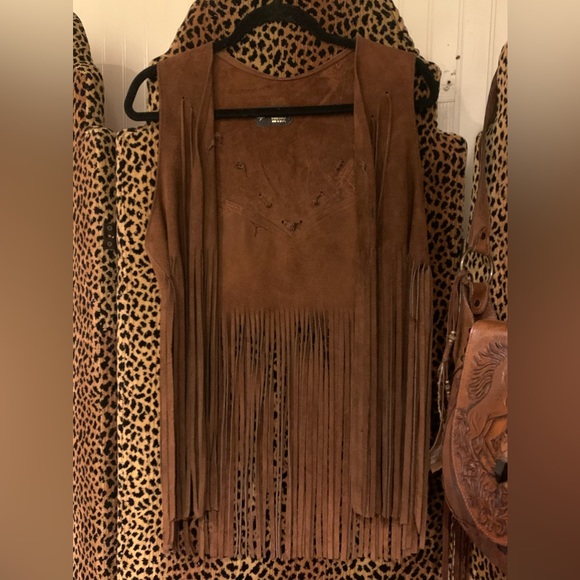 Leather Boho Fringe Vest - Picture 7 of 11